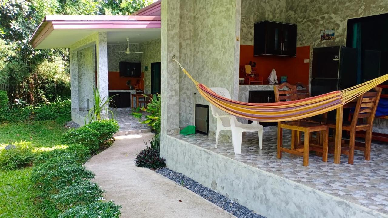 Nananuira Apartment&Room Khao Lak Eksteriør billede