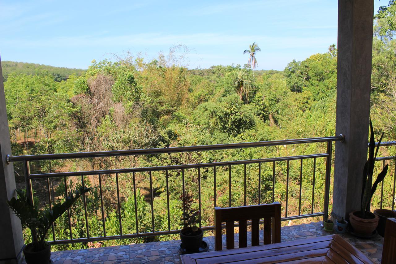 Nananuira Apartment&Room Khao Lak Eksteriør billede