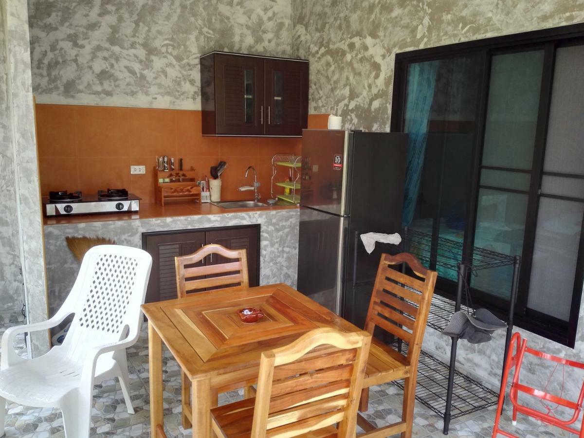 Nananuira Apartment&Room Khao Lak Eksteriør billede