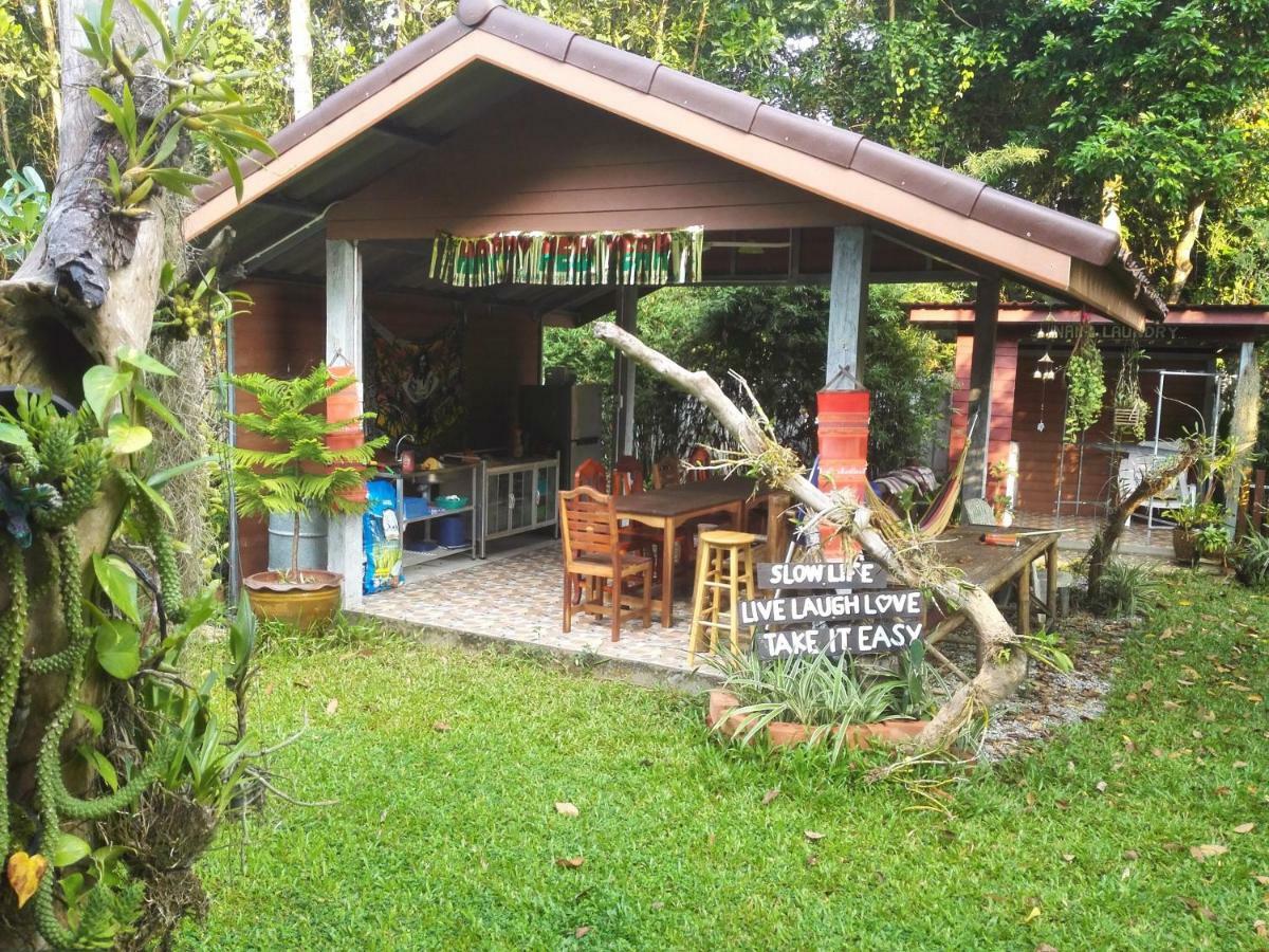 Nananuira Apartment&Room Khao Lak Eksteriør billede
